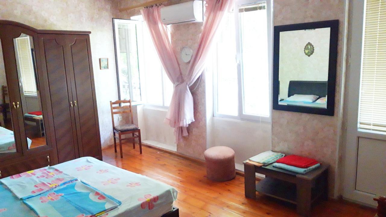 Pospolita Guest House Kutaisi Exterior photo
