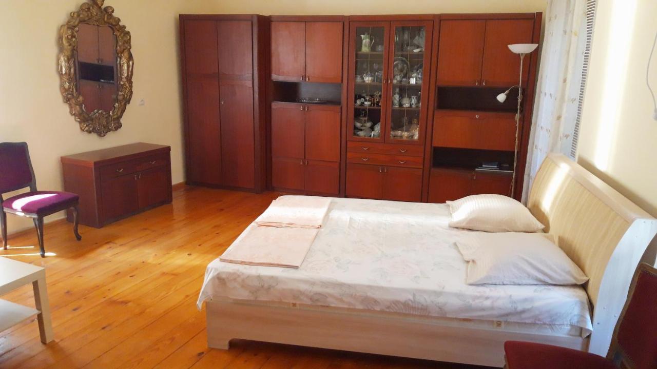 Pospolita Guest House Kutaisi Exterior photo