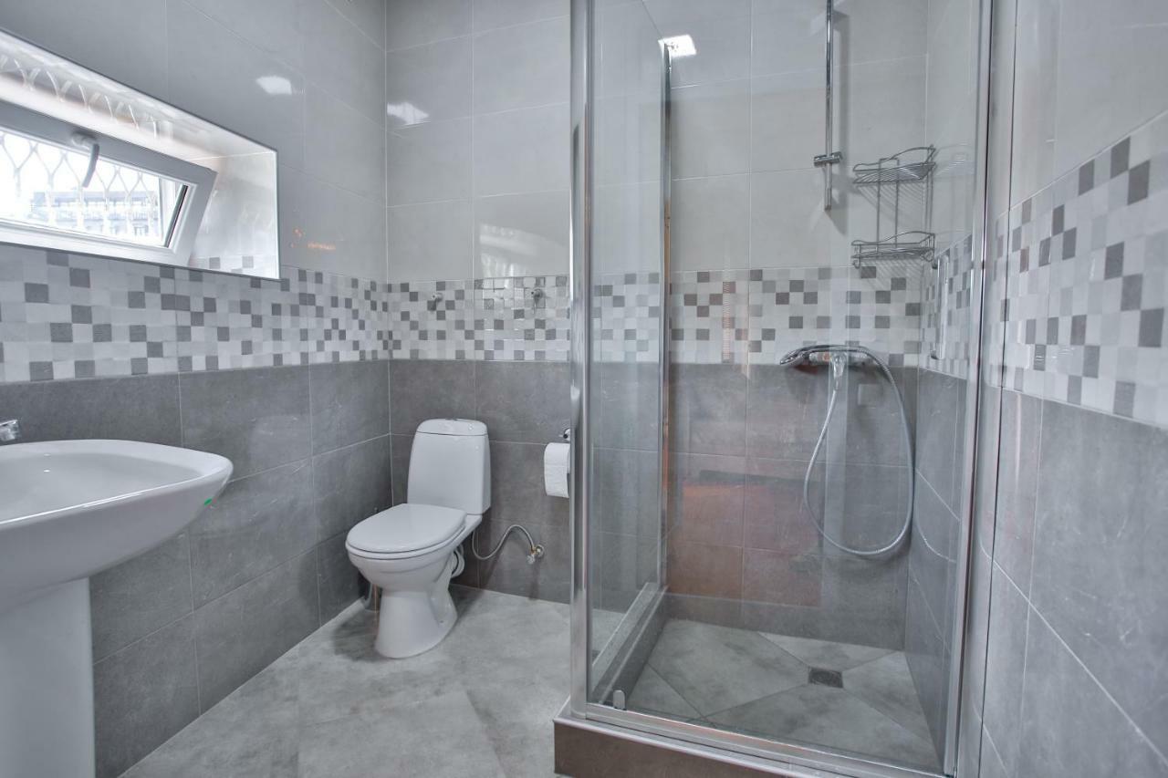 Pospolita Guest House Kutaisi Exterior photo
