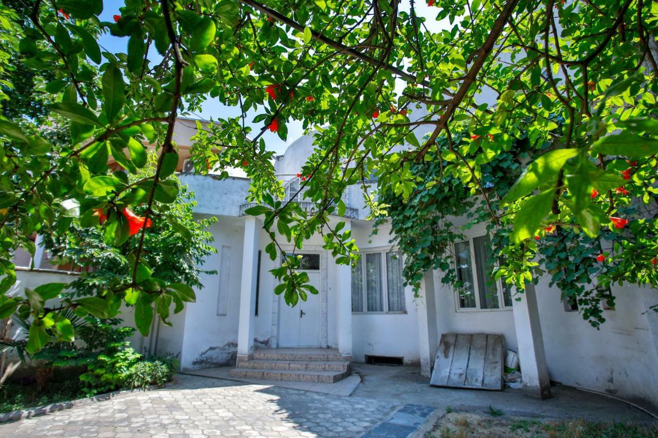 Pospolita Guest House Kutaisi Exterior photo