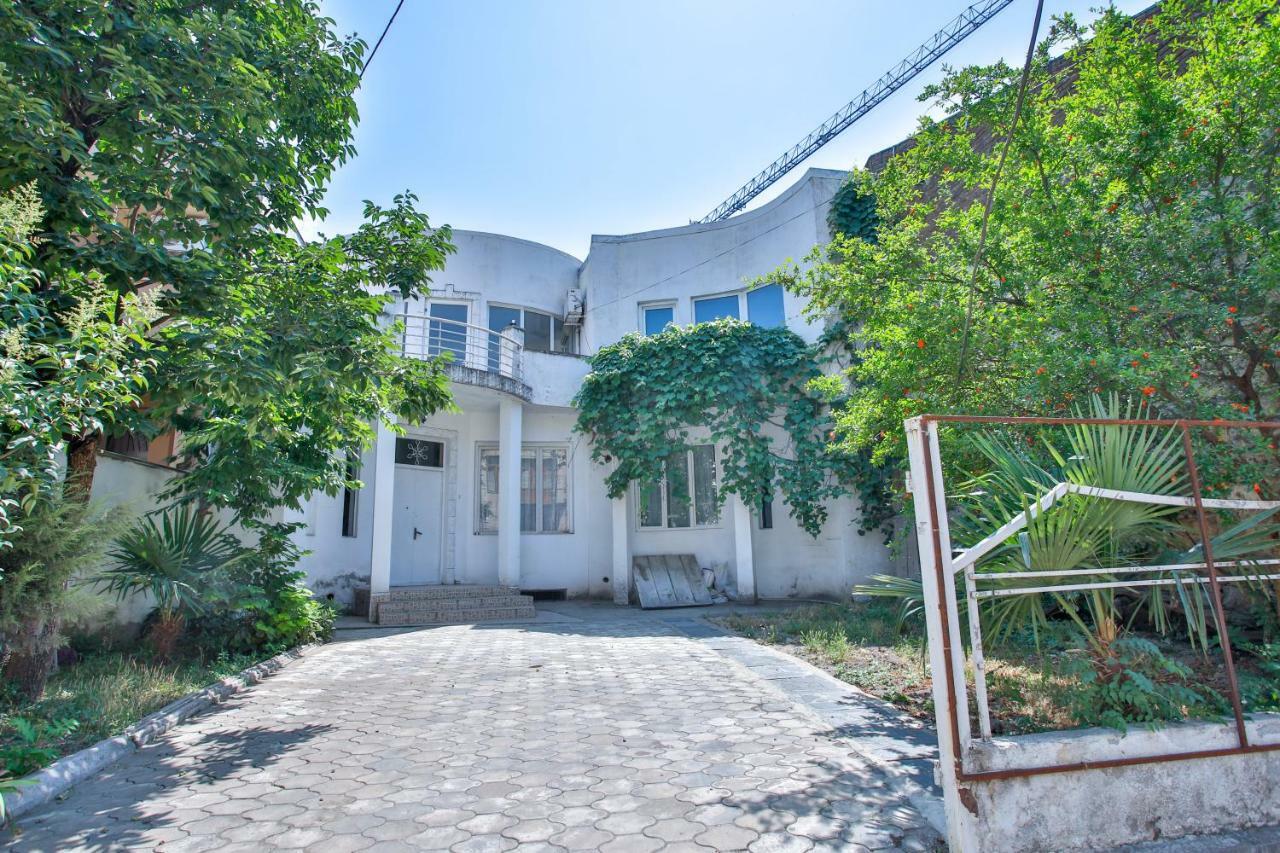Pospolita Guest House Kutaisi Exterior photo